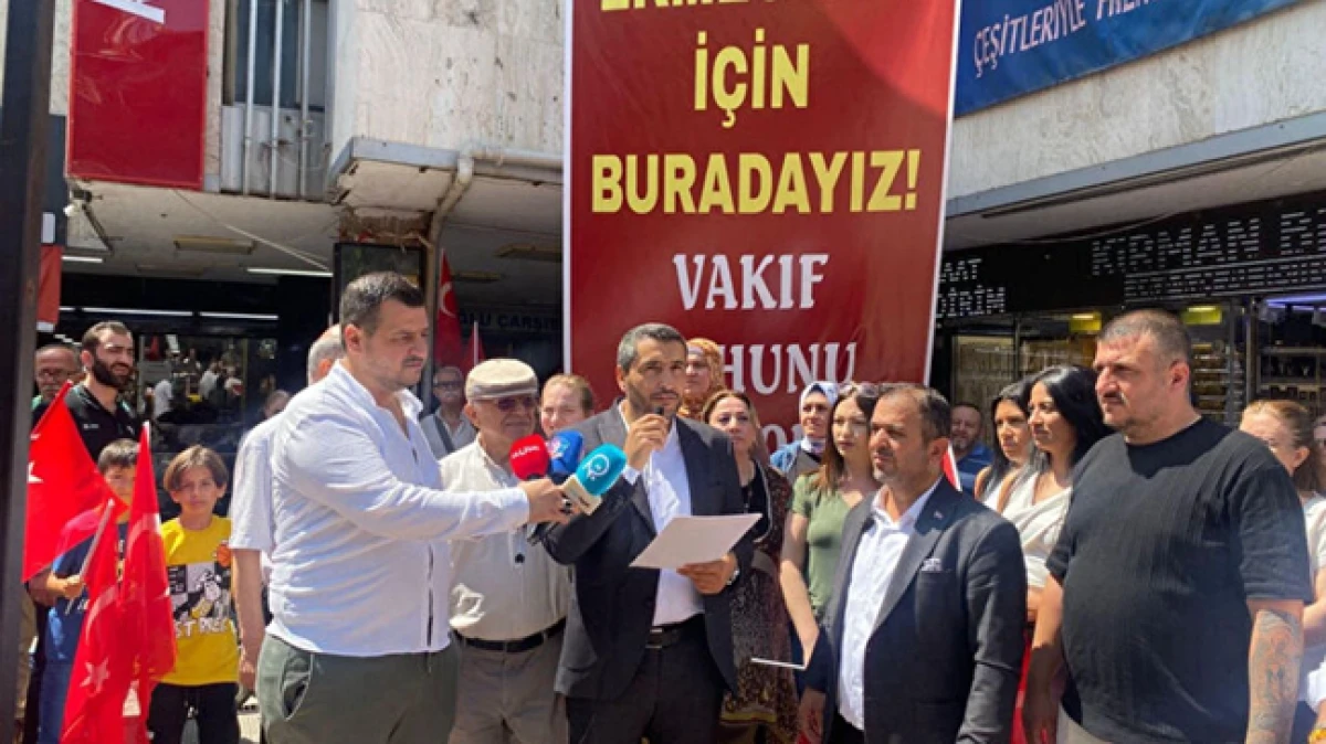 İzmir’de Esnaf ‘Ekmek Teknesi’ İçin Direniyor