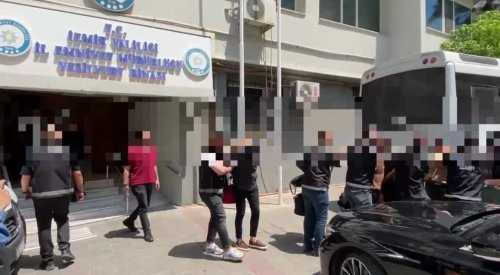 İzmir'de  Operasyon 21 Şüpheli Tutuklandı