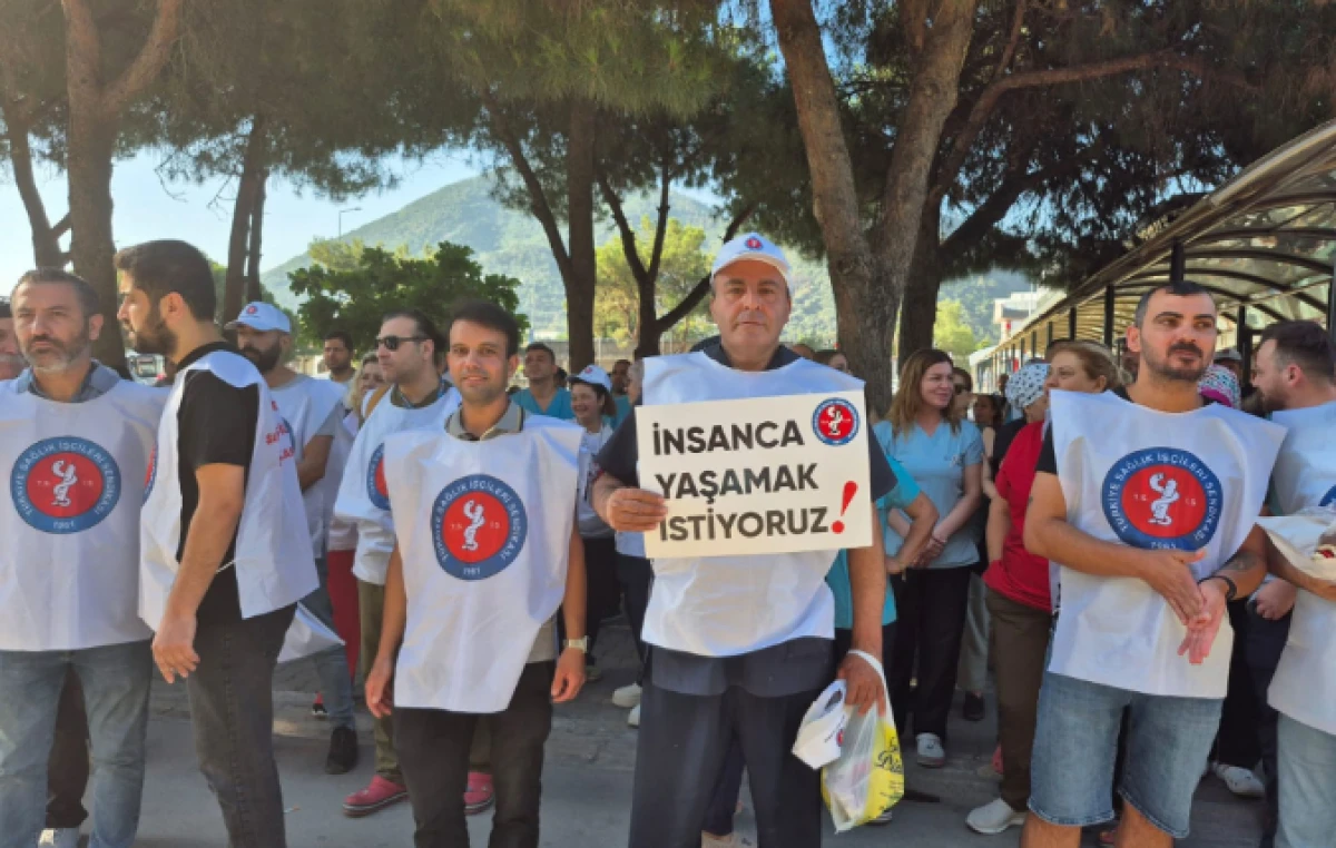 İzmir’de sağlık işçilerinden hükümete sert tepki: “Sefalet teklifi hepimizin derdi”