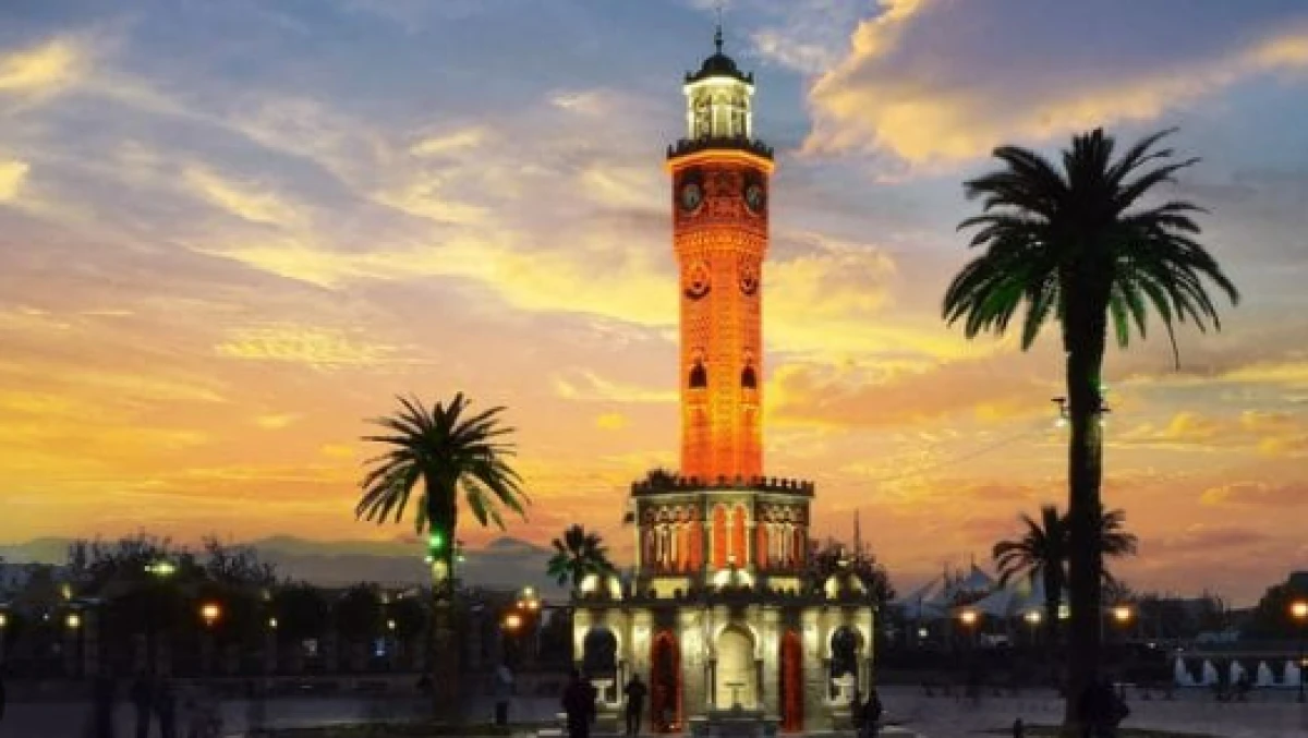 İzmir’e Ziyaretçi Akını: 2025’in İlk 5 Ayında 512 Bin Yabancı Ağırladı