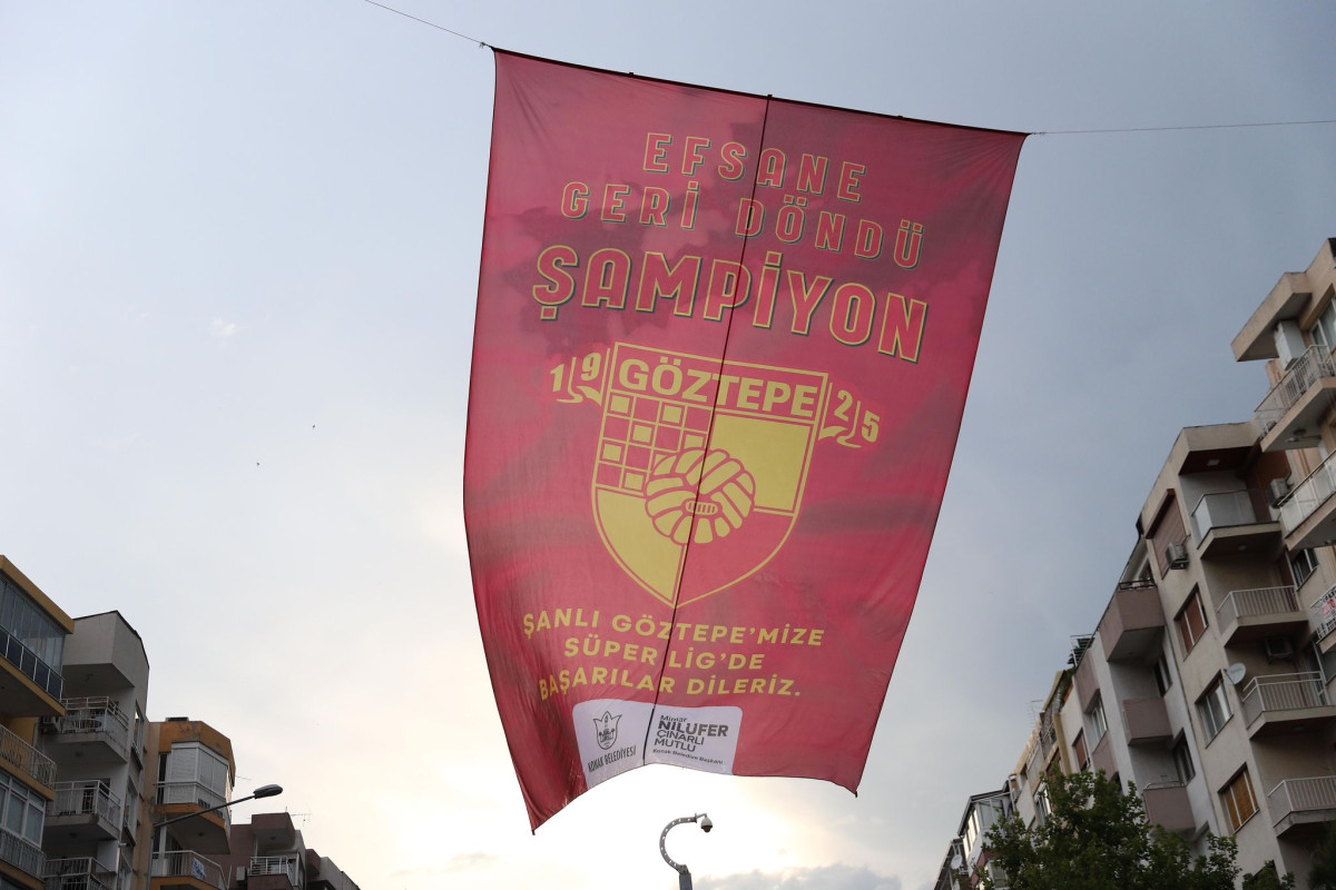 İzmirliler Süper Lig’e yükselen Göztepe için tek yürek