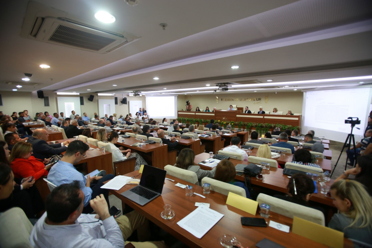 Karabağlar Belediye Meclisi Mayıs Ayı toplantısını gerçekleştirdi