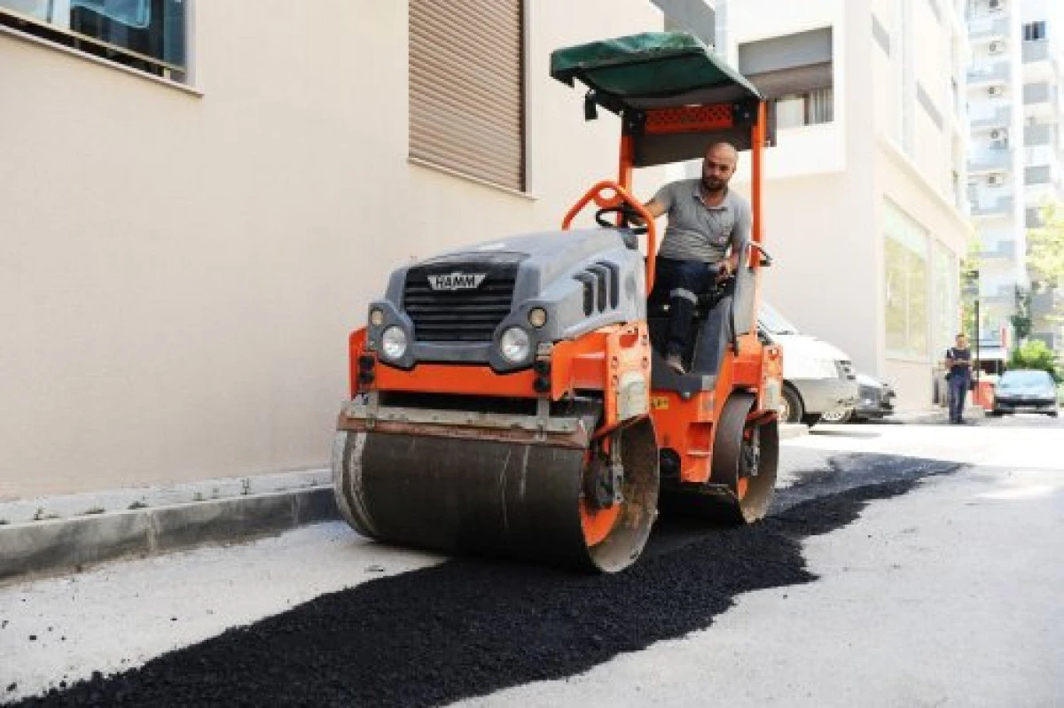 Karşıyaka Belediyesi’nden Fikri Altay Mahallesi’nde Asfalt Atağı