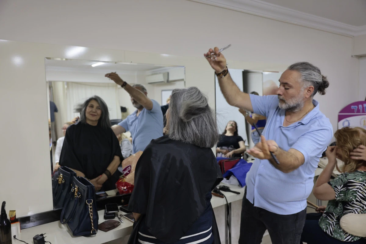 Konak Belediyesi'nden 65 yaş üstü kadınlara ücretsiz kuaför hizmeti