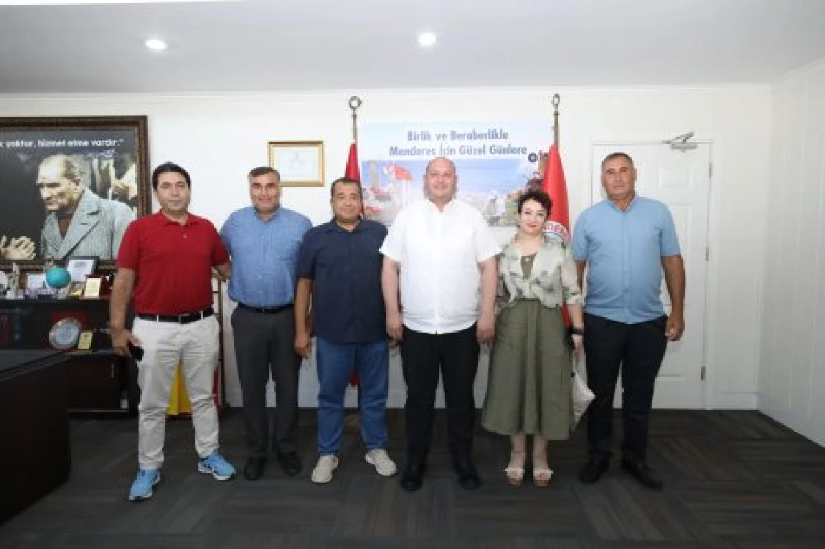Menderes’te muhtarlarla dayanışma vurgusu!