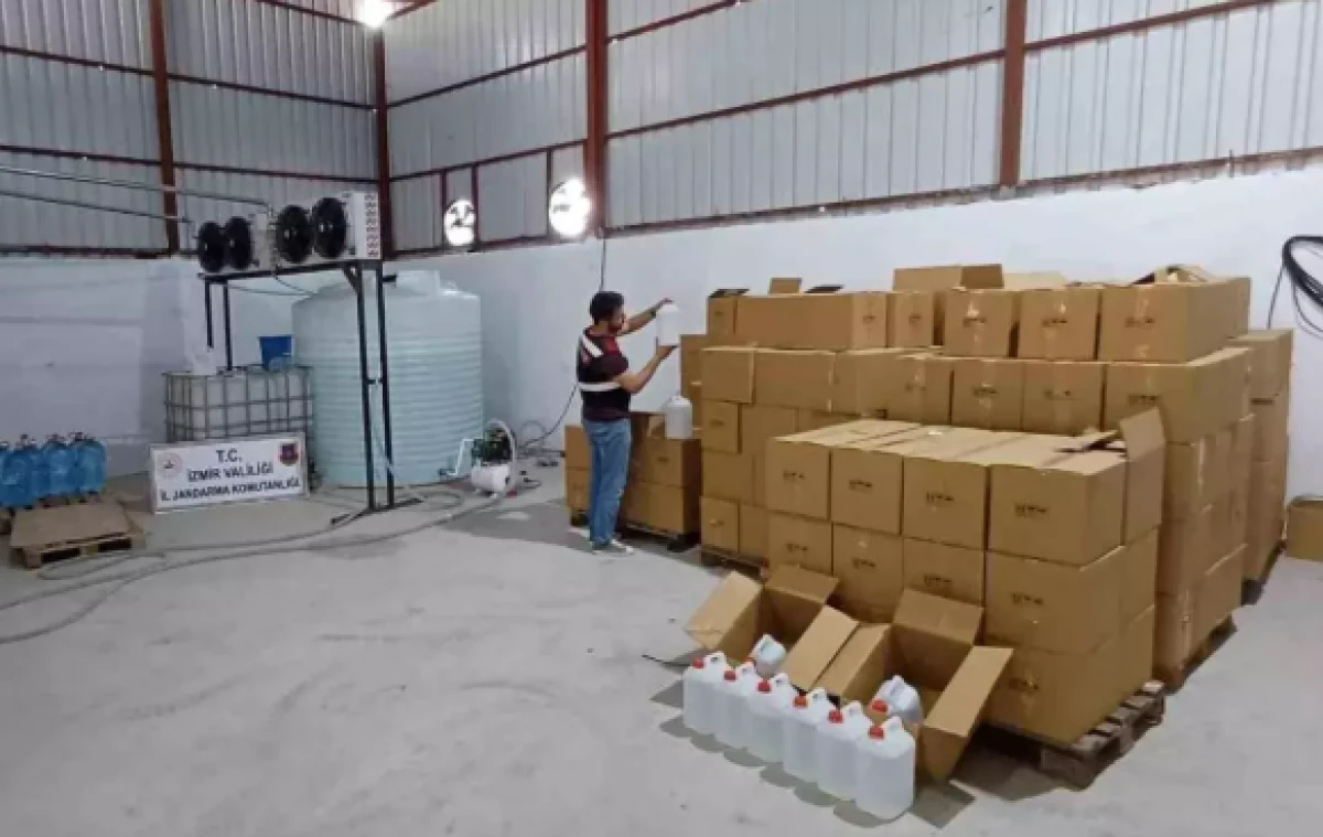 Menemen’de 10 milyon TL’lik kaçak alkol operasyonu: 4 gözaltı